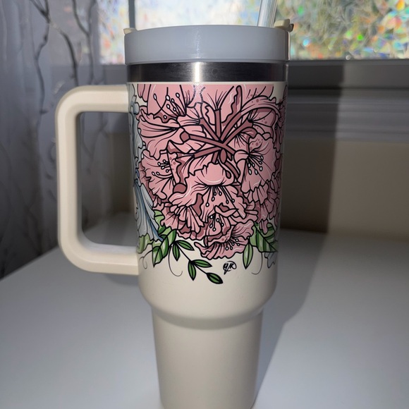 Stanley 40 oz Quencher – Cream Floral Artist Edition (2022, Glynn Rosenberg) - Picture 2 of 16